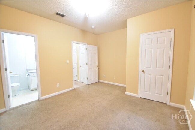 Building Photo - 1202 Walden Park Dr