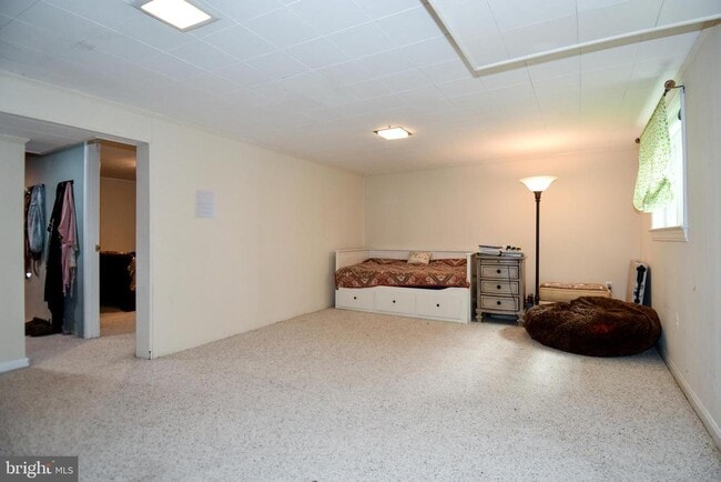 Building Photo - 6246 22nd Rd N