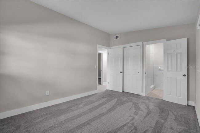 Building Photo - 1452 S Evergreen Ave