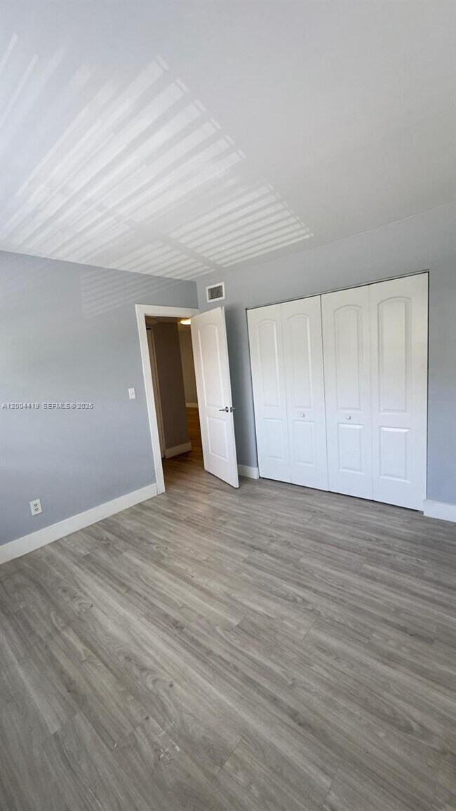 Building Photo - 1421 NW 45th St