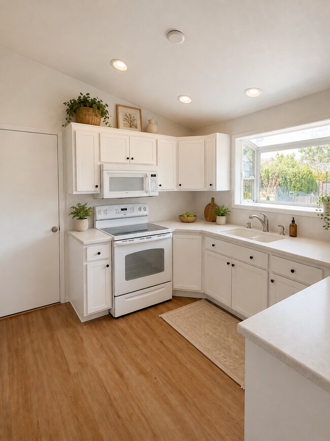 Building Photo - Spacious Kennewick Home with RV Parking & Incredible Outdoor Living!