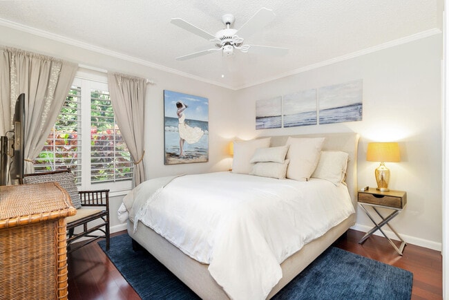 Building Photo - 10 Sailfish Ln