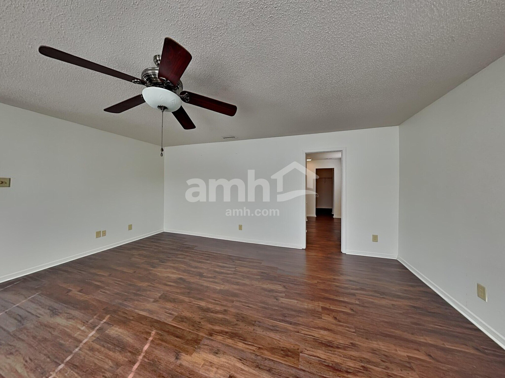 Building Photo - 10286 Butler Dr