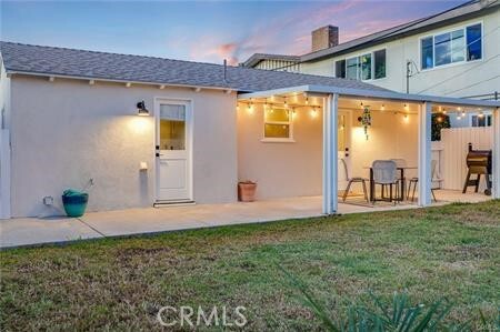 Building Photo - 325 W Avenida Palizada