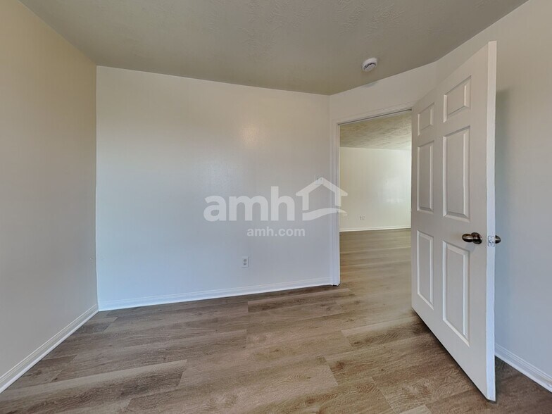 Building Photo - 3410 Maris Way