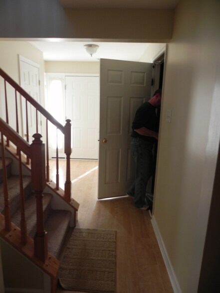 Building Photo - 446 Terrace Dr