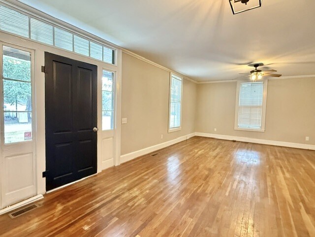 Building Photo - 315 N Marion St