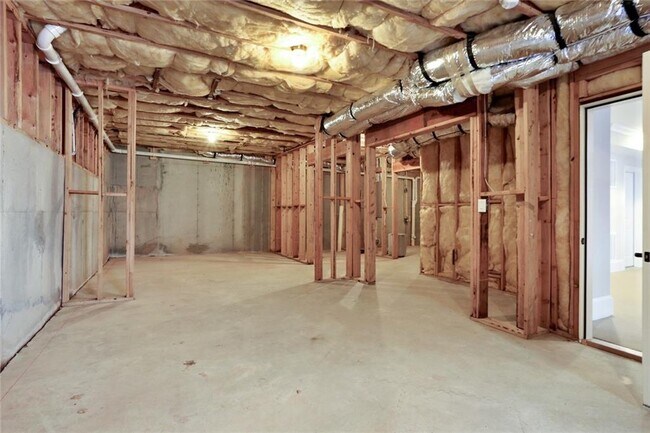 Building Photo - 7940 Georgetown Cir