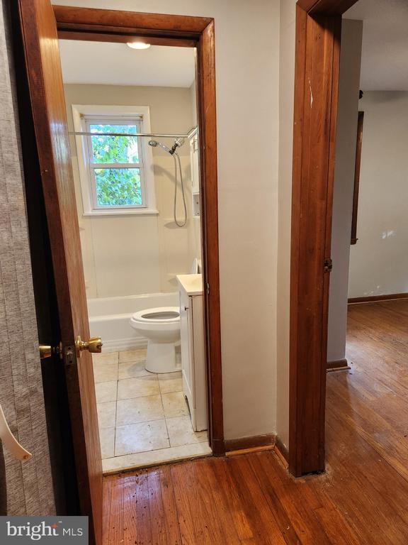 Building Photo - 3817 Birchview Ave