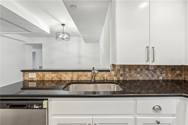 Building Photo - 2539 Larson Creek Cove NW