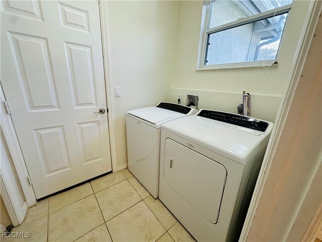 Building Photo - 12259 Championship Cir