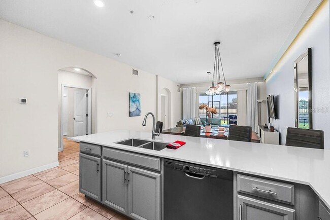 Building Photo - 563 Ocean Course Ave