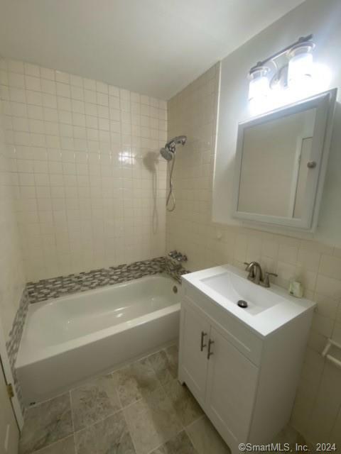 Building Photo - 1185 Success Ave