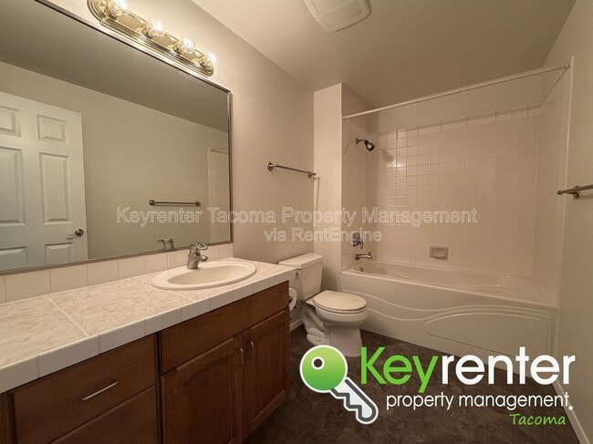 Building Photo - 3201 Pacific Ave