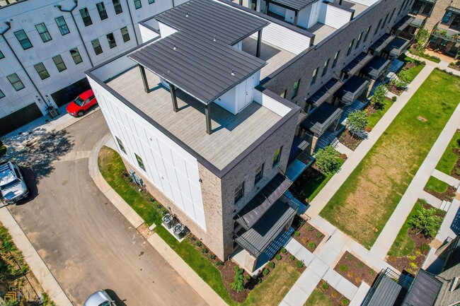 Building Photo - 1034 Robert Smalls Way