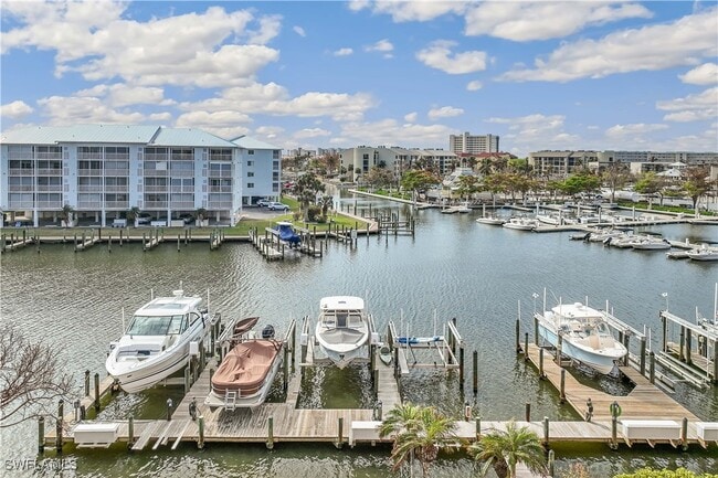 Building Photo - 170 Lenell Rd