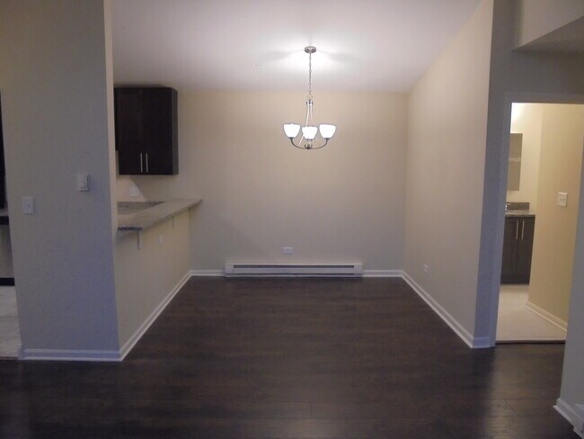 Building Photo - 1334 Cunat Ct