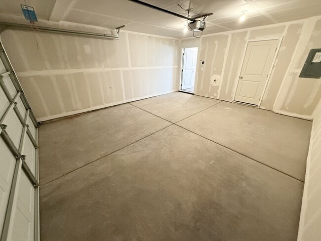 Building Photo - 1931 S 530 W