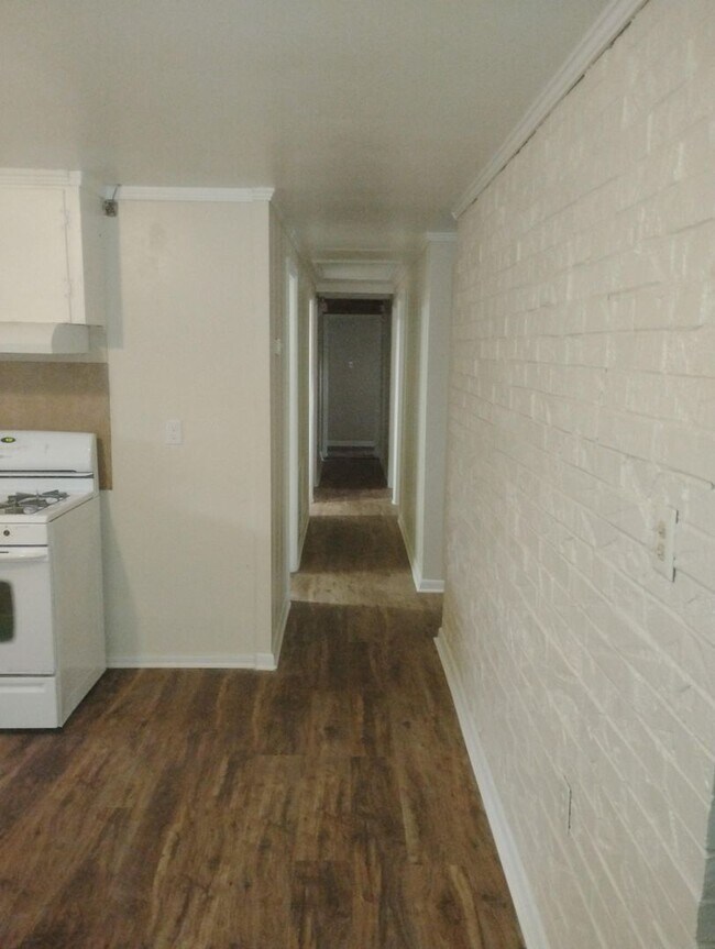 Building Photo - Big House on a Big Fenced Lot on the West Side of Jacksonville