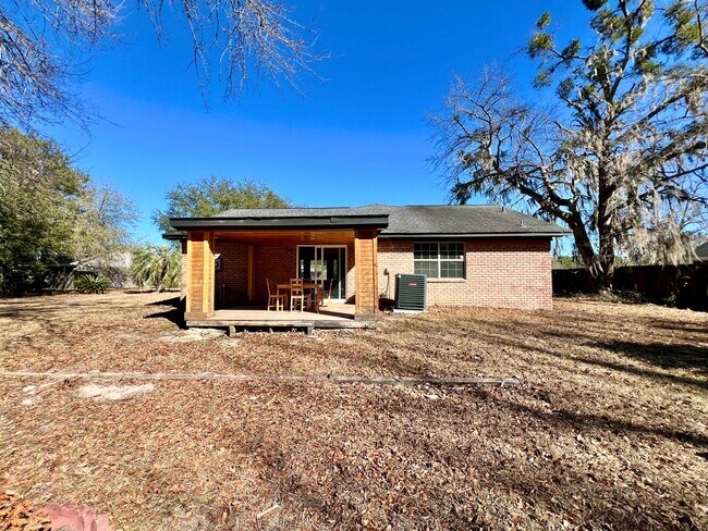 Building Photo - COMING MID-MAY 2026! (Pet Friendly)