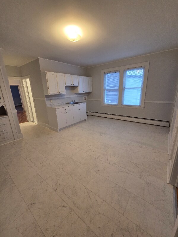 Building Photo - 168-170 Oak St