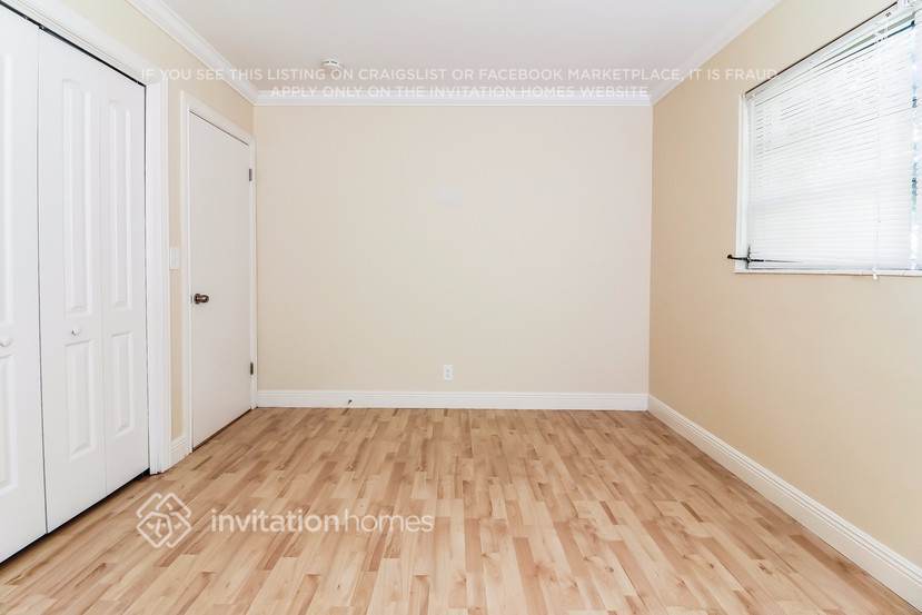 Building Photo - 6565 Westview Dr