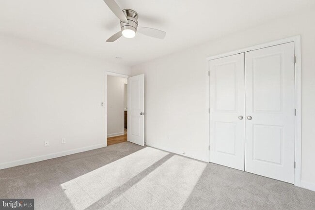 Building Photo - 139 Oak View St