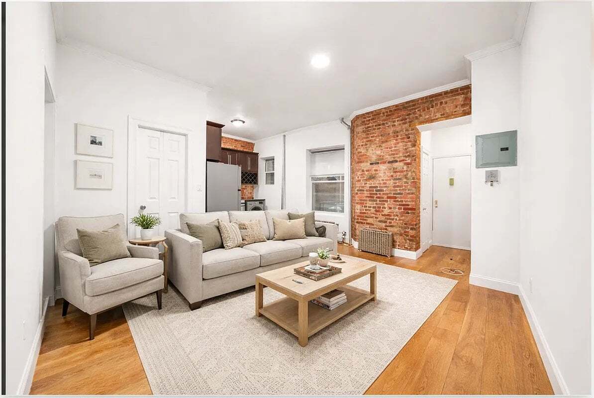 Building Photo - 107 Christopher St