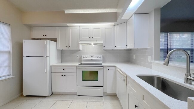 Building Photo - 11640 Anjali Ct