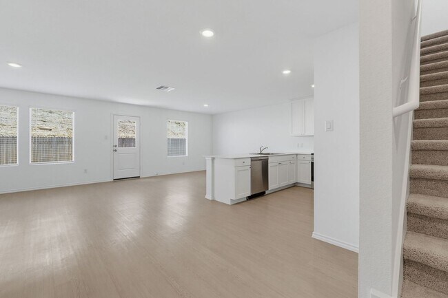 Building Photo - 216 Ayla Marie Cove