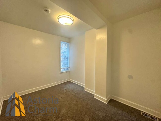 Building Photo - 3 Bedroom Home with Finished Basement and Rear Deck