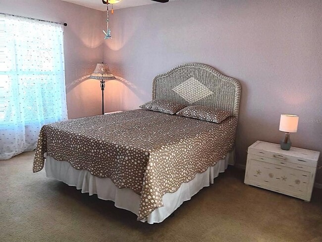 Building Photo - 4550 Fernway Dr