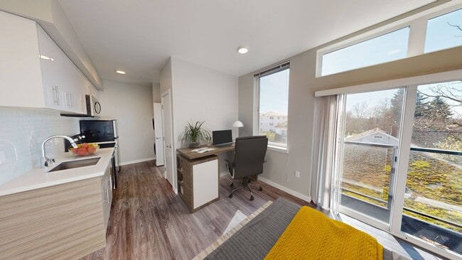 Interior Photo - Sylvan Court