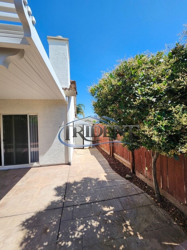 Building Photo - 3-bedroom 2-bath home with den located in Edgewater