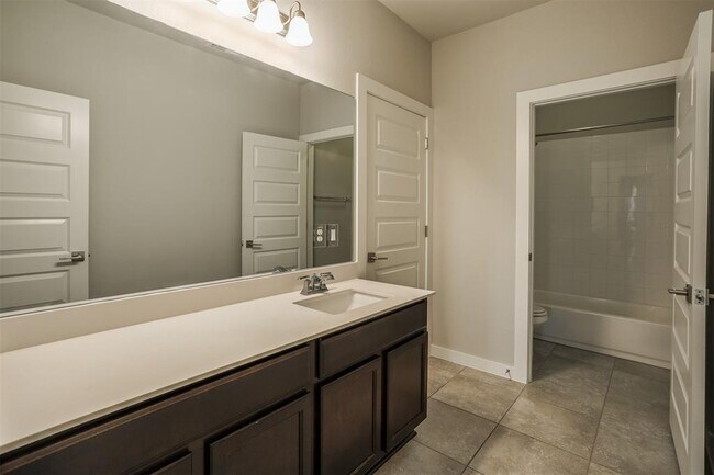 Building Photo - 7108 Garnet Mill Ln