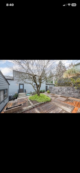 Building Photo - 1207 Holly St