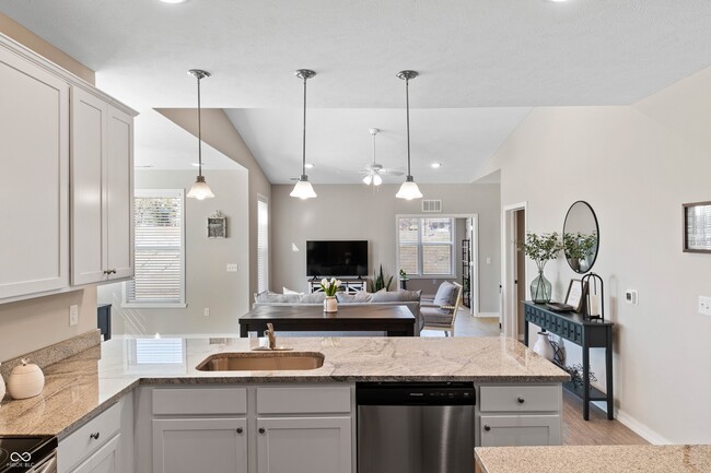 Building Photo - 46 Cypress Dr