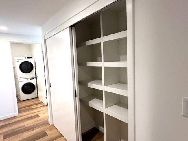 Building Photo - The Park on Keeaumoku, New, Prime Location...