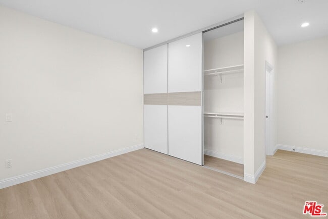 Building Photo - 2445 Harwood St