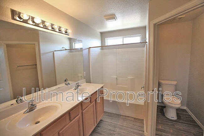 Building Photo - 7706 W Sands Dr