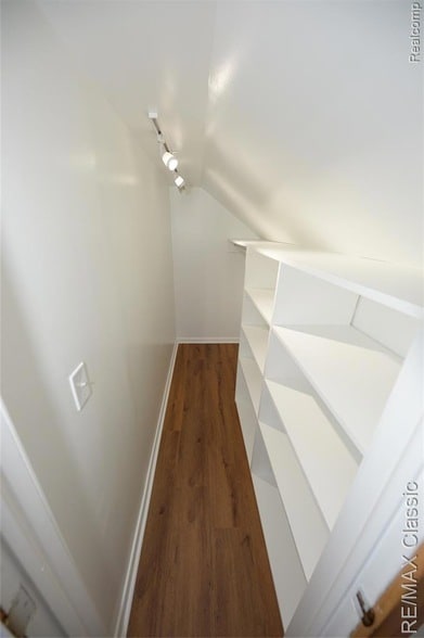 Building Photo - 3342 Prairie Ave