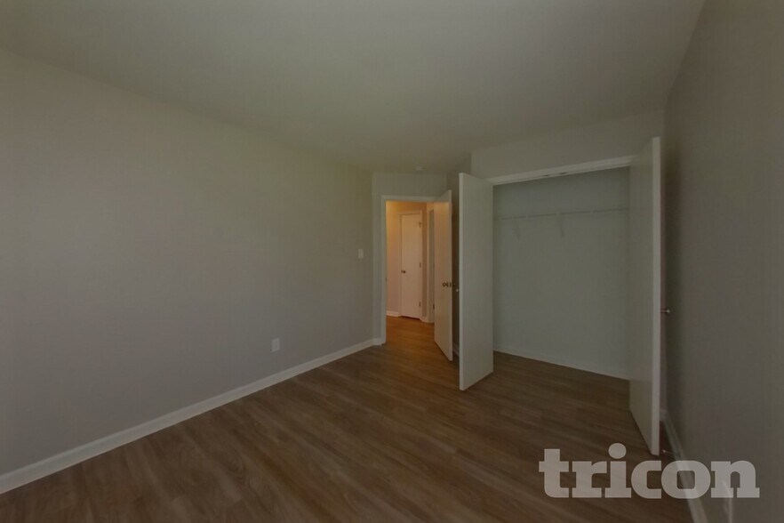Building Photo - 1701 Gordon Walters Dr