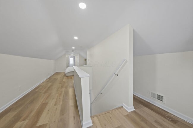 Building Photo - 111 Rosslyn Ave