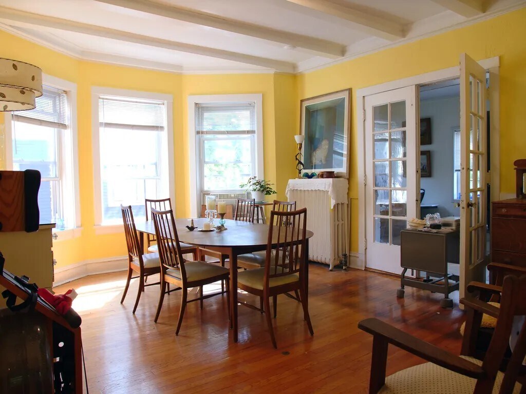 Building Photo - 5522 N Wayne Ave