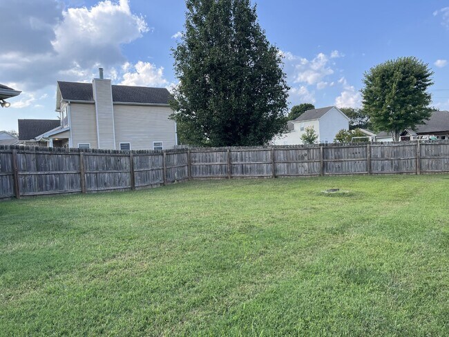 Building Photo - 5004 Pelican Ct