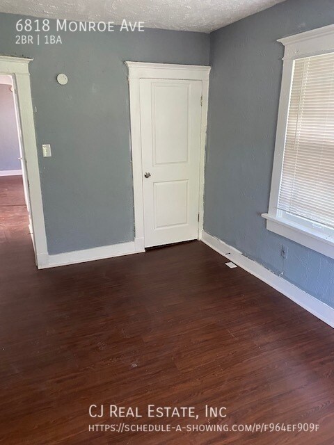 Building Photo - 6818 Monroe Ave