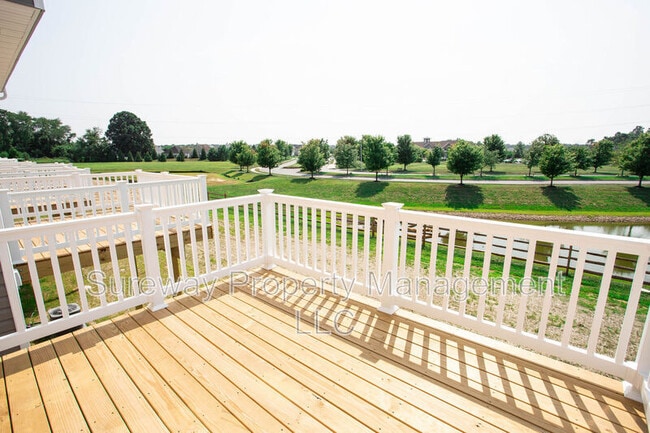 Building Photo - 234 Macoun Way