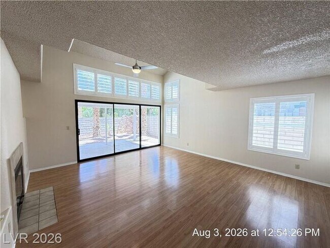 Building Photo - Beautiful Home with Private Balcony, Fireplace & Granite Kitchen