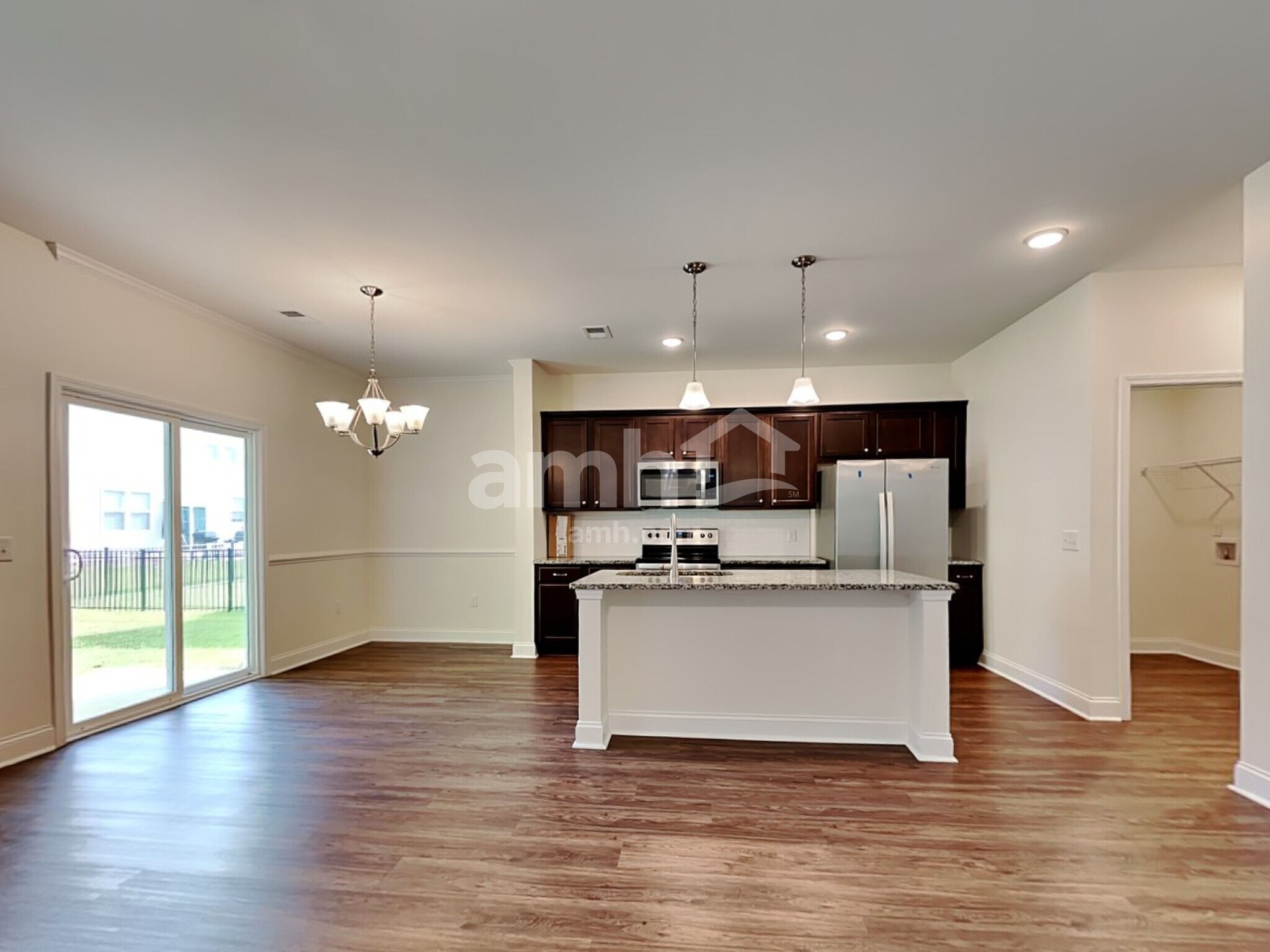 Building Photo - 508 West St