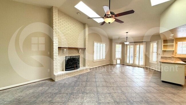 Building Photo - 3413 W Kristal Way